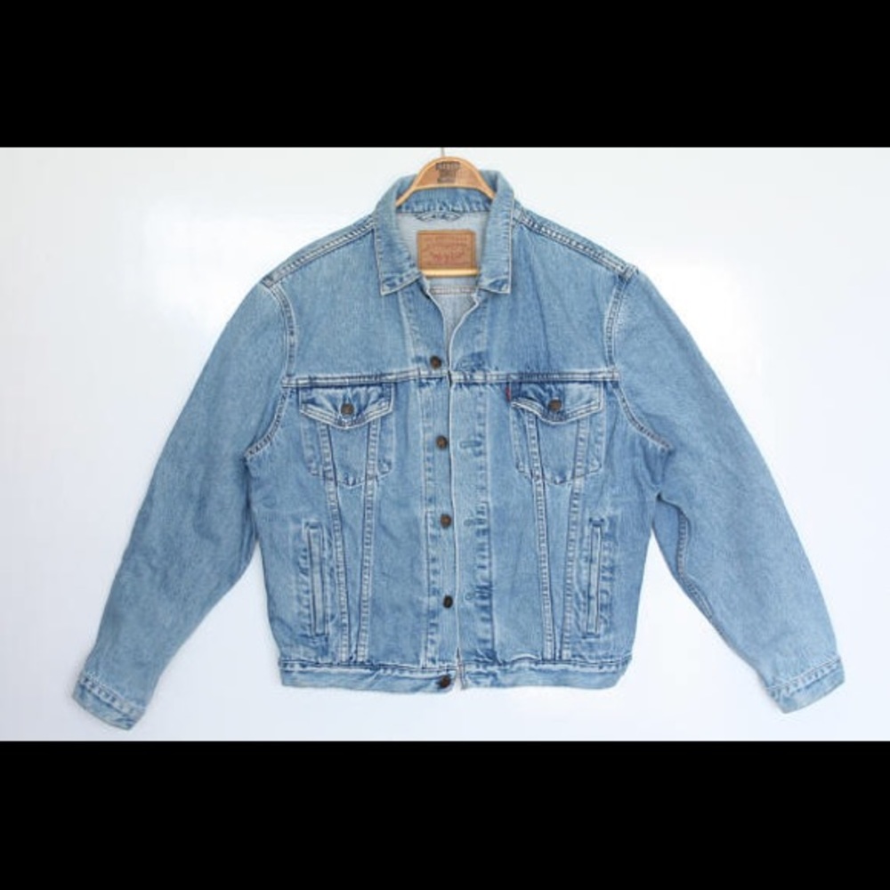 VINTAGE Levi’s Oversized Denim Jacket